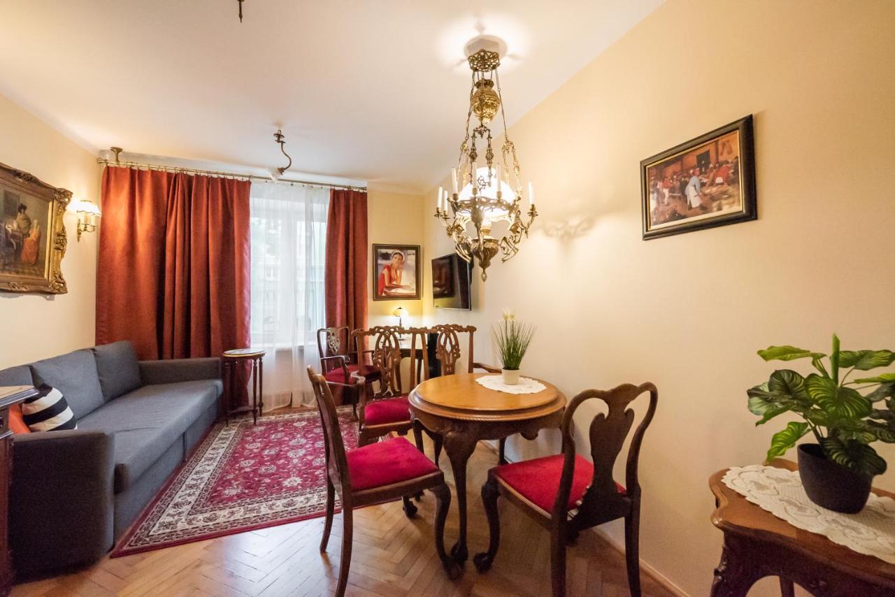 Downtown Antique Apartment Varsovia Exterior foto